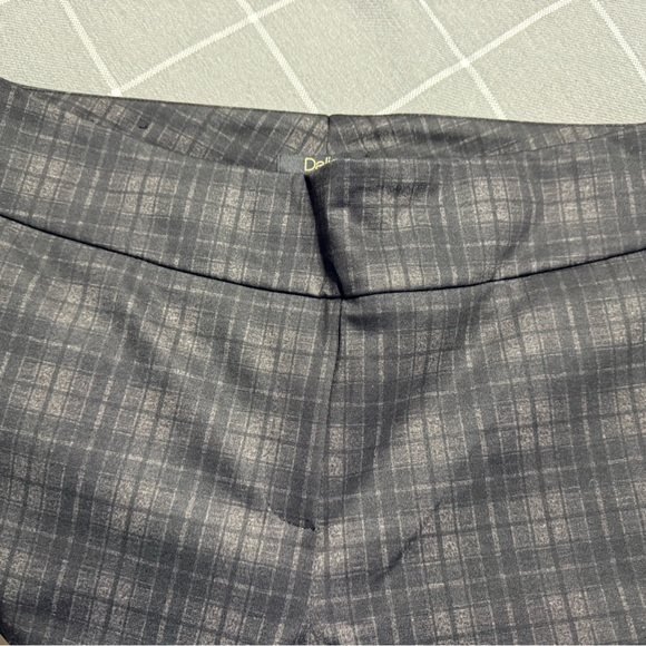 Dalia
Size Lg - Picture 3 of 4